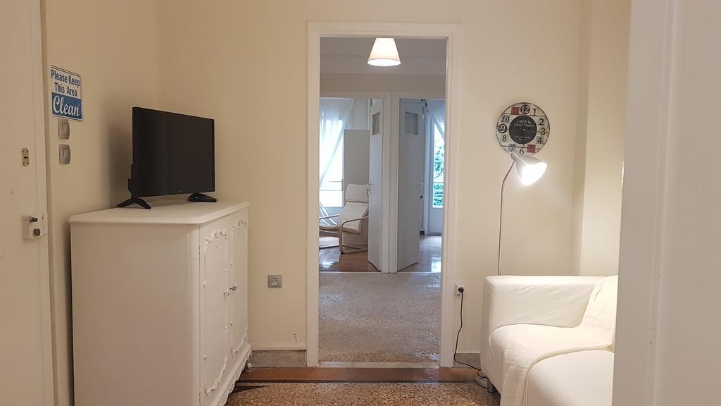 Errathens Vanilla Apartment - Athens Center Buitenkant foto