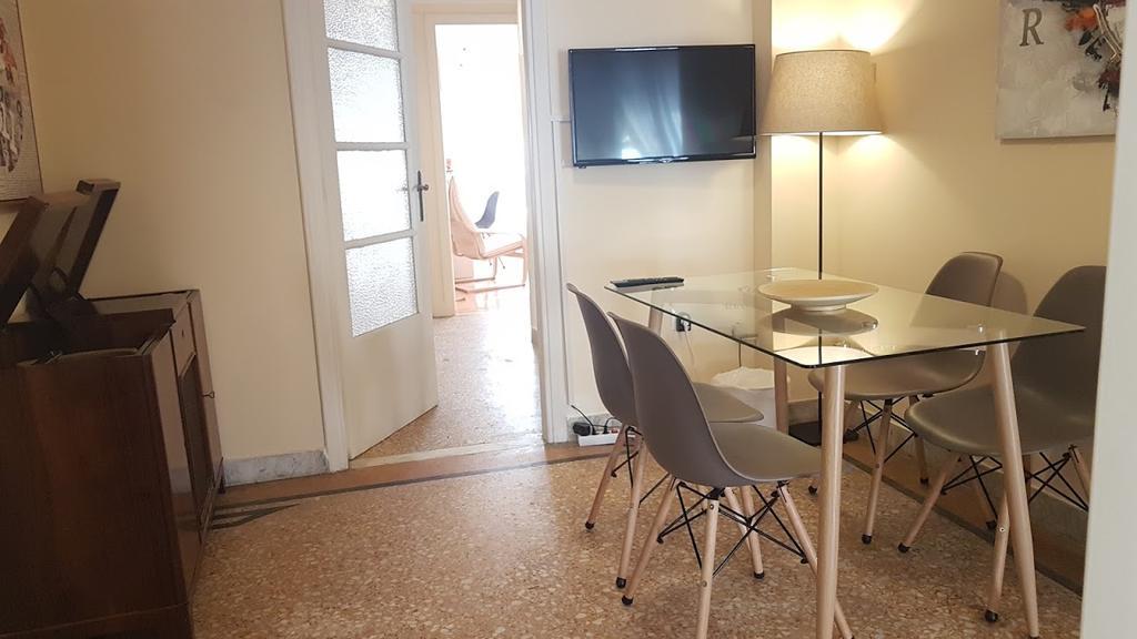 Errathens Vanilla Apartment - Athens Center Buitenkant foto